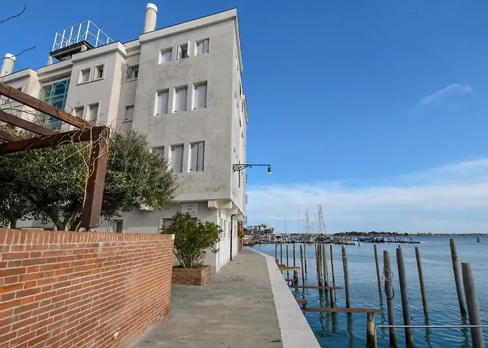 Iris By Interhome Lejlighed