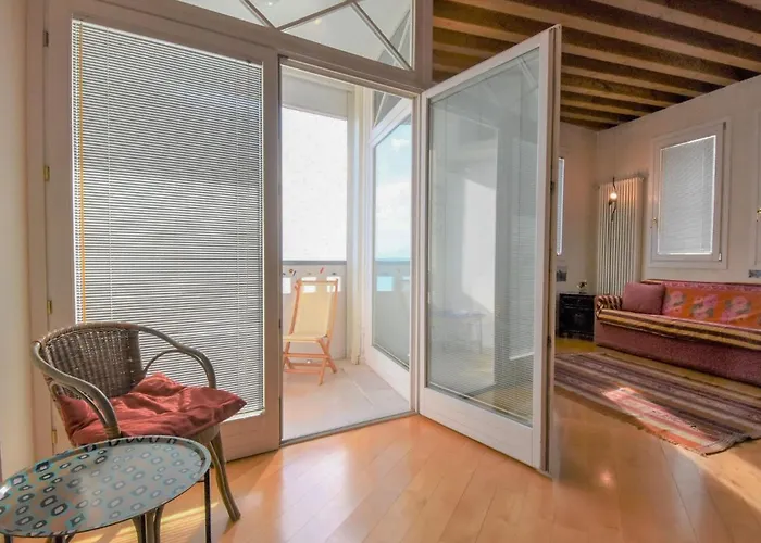 Iris By Interhome *